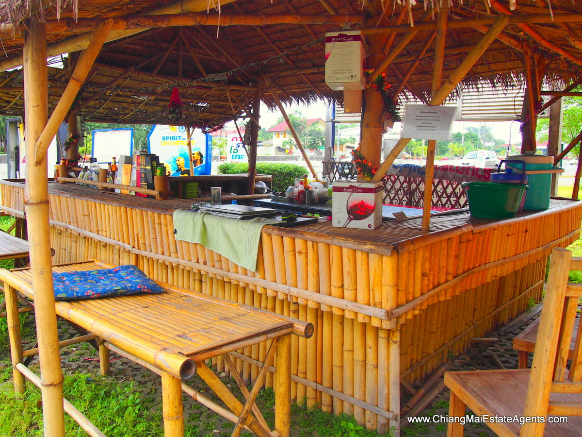 Bar and Restaurant on Canal Road