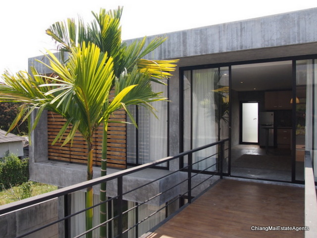 Modern Home for Sale with 3 Bedrooms/4 Bathrooms/1 Office