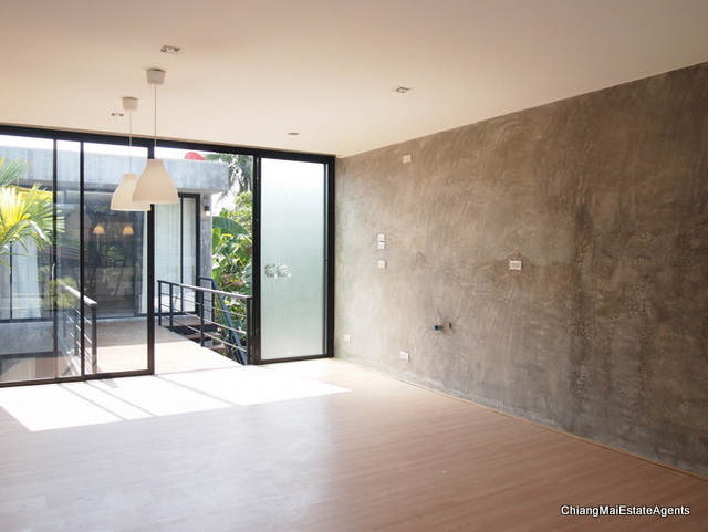 Modern Home for Sale with 3 Bedrooms/4 Bathrooms/1 Office