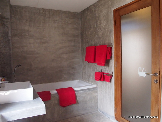 Modern Home for Sale with 3 Bedrooms/4 Bathrooms/1 Office