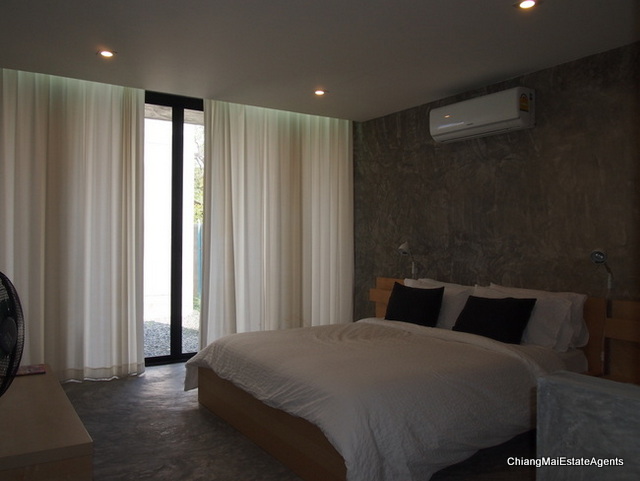 Modern Home for Sale with 3 Bedrooms/4 Bathrooms/1 Office