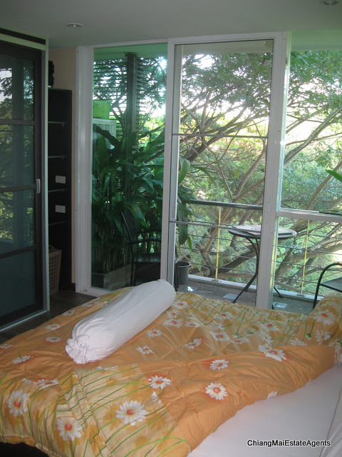 Large 1 Bedroom Apartment for Sale in a Fabulous Position