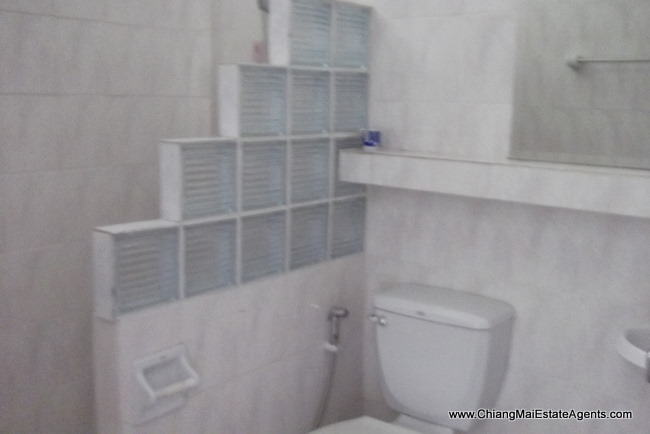 Town house 2 stories with 8 bedrooms
