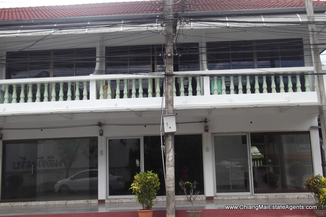 Town house 2 stories with 8 bedrooms