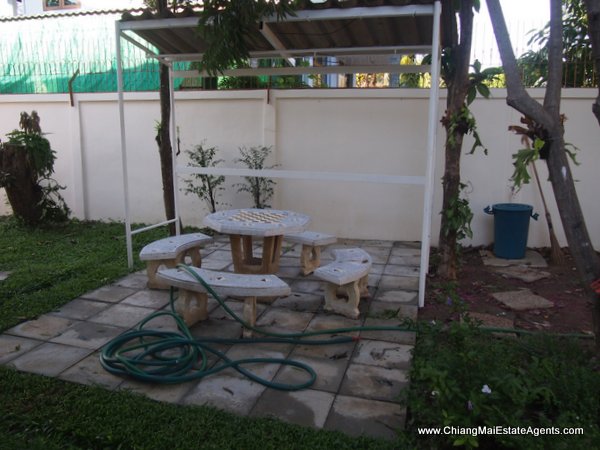 4 Bedroom Home in Moo Baan Suan Non Sri