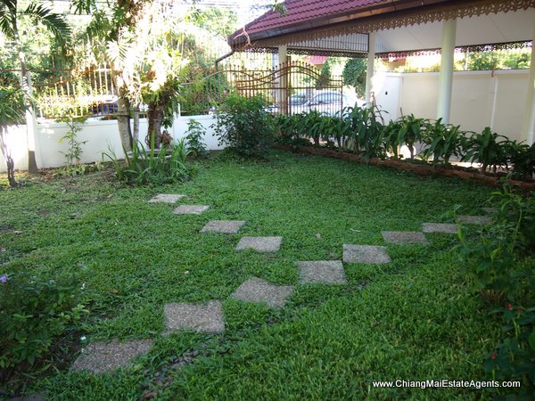4 Bedroom Home in Moo Baan Suan Non Sri
