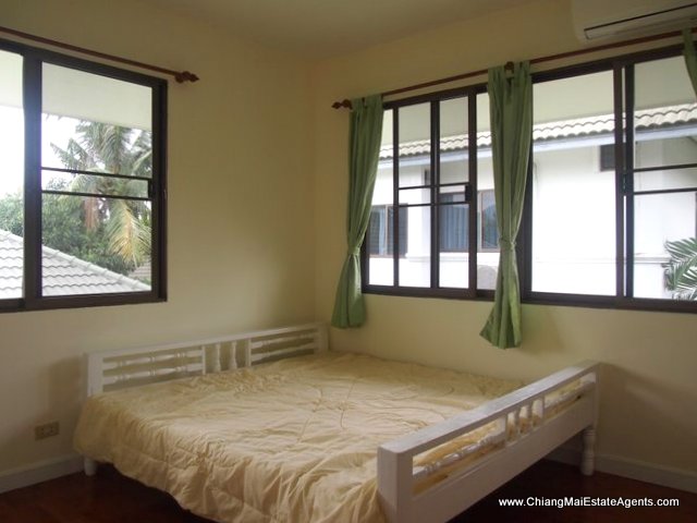 Outstanding Modern Home for Rent in Pinery Home