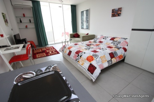 Fully Fitted Studio Condo For Rent