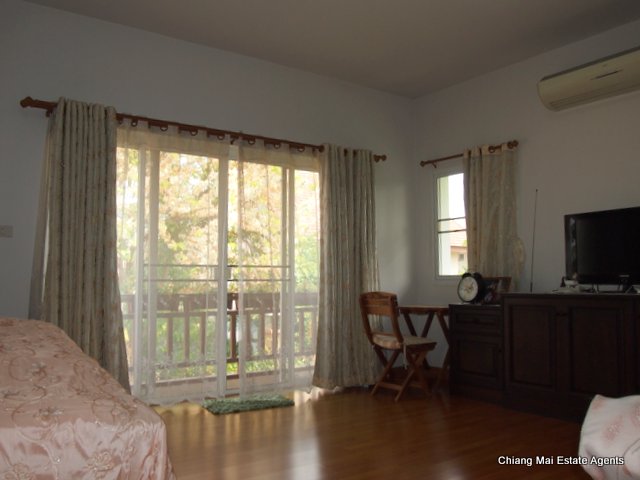 Very Pleasing 4 Bedroom/ 5 Bathroom Home with Maid's Room for Sale