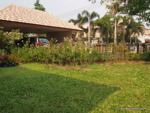 Very Pleasing 4 Bedroom/ 5 Bathroom Home with Maid's Room for Sale