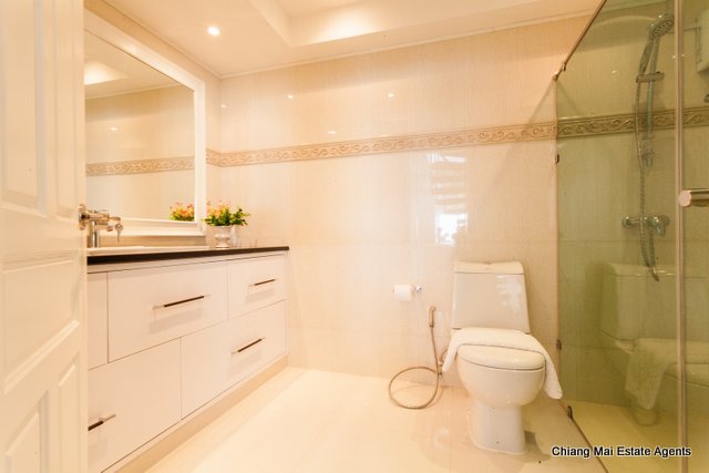 Exclusive Penthouse on Nimmanhemin For Sale