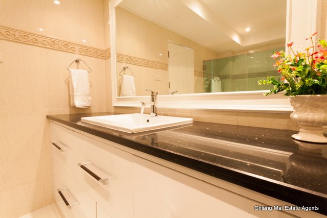 Exclusive Penthouse on Nimmanhemin For Sale