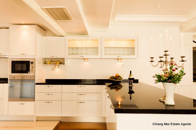 Exclusive Penthouse on Nimmanhemin For Sale