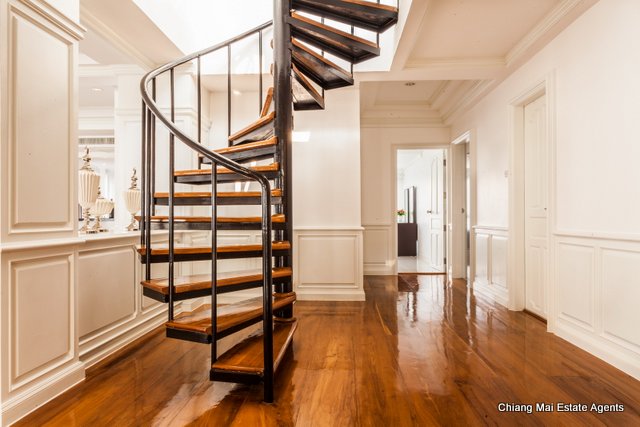 Exclusive Penthouse on Nimmanhemin For Sale