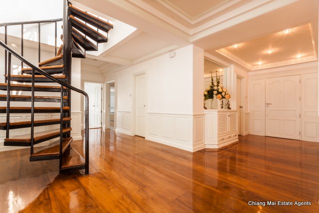 Exclusive Penthouse on Nimmanhemin For Sale