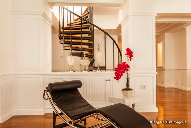 Exclusive Penthouse on Nimmanhemin For Sale