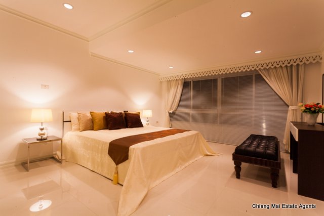 Exclusive Penthouse on Nimmanhemin For Sale