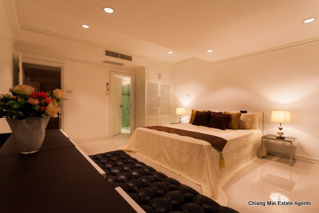 Exclusive Penthouse on Nimmanhemin For Sale