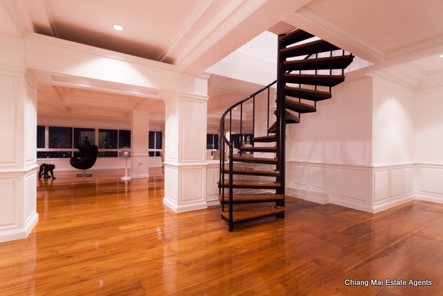 Exclusive Penthouse on Nimmanhemin For Sale