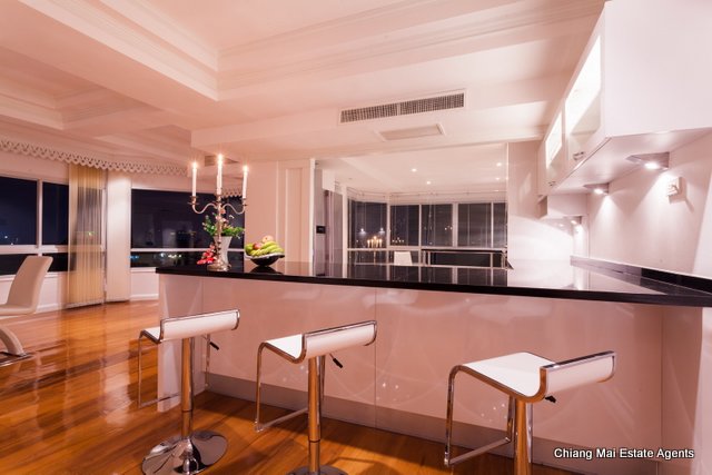 Exclusive Penthouse on Nimmanhemin For Sale