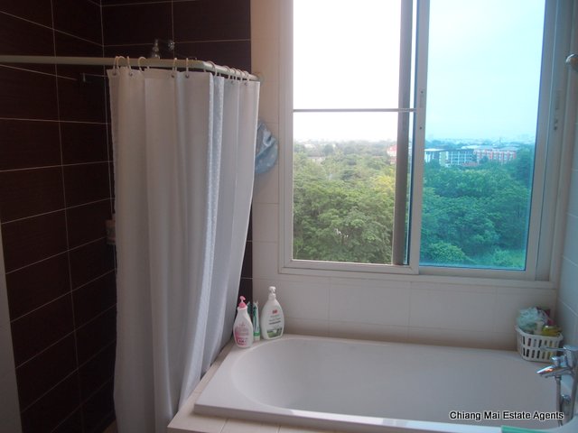 Beautiful Luxurious Condo for rent