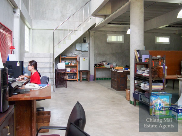 Large Office and Land For Sale in Nam Phrae