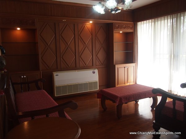 Beautiful 4 Bedroom Home in Moo Baan Nai Fun