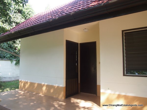 Beautiful 4 Bedroom Home in Moo Baan Nai Fun