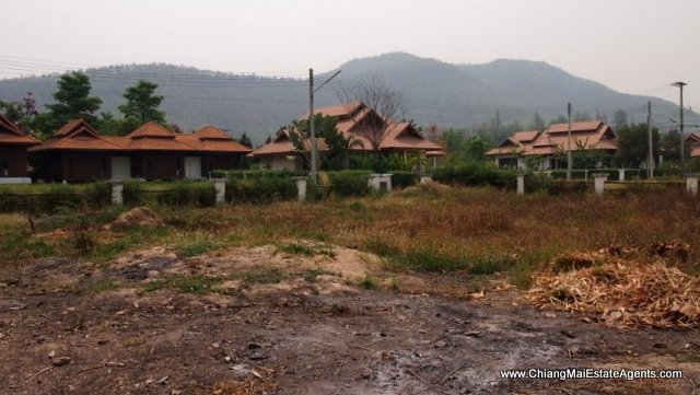 300 Sqw Land For Sale in Lakeview Resort