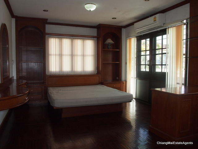 3 Bedroom/ 3 Bathroom Fully Furnished Home for Rent