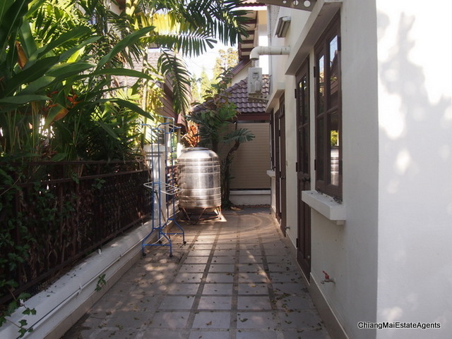 3 Bedroom/ 3 Bathroom Fully Furnished Home for Rent