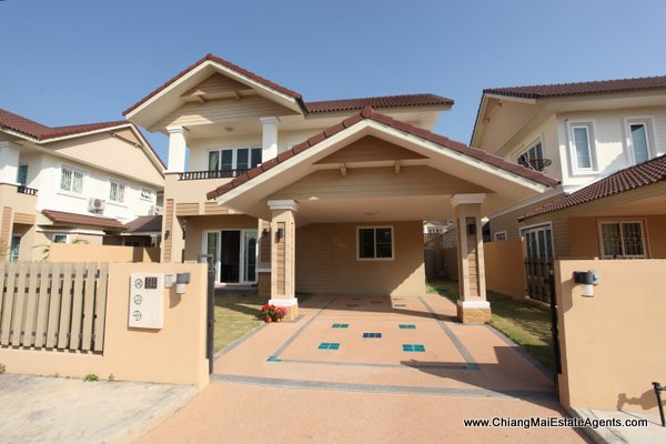 4 Bedroom Home in Moo Baan Sansaran