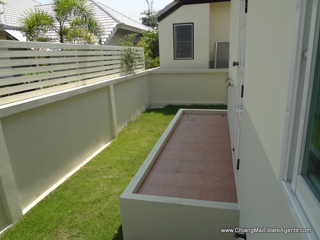2 Bedrooms house for rent