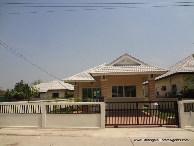 2 Bedrooms house for rent