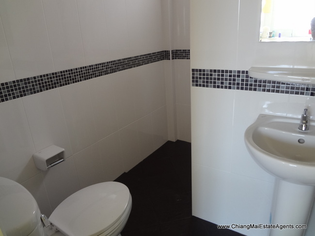 2 Bedrooms house for rent